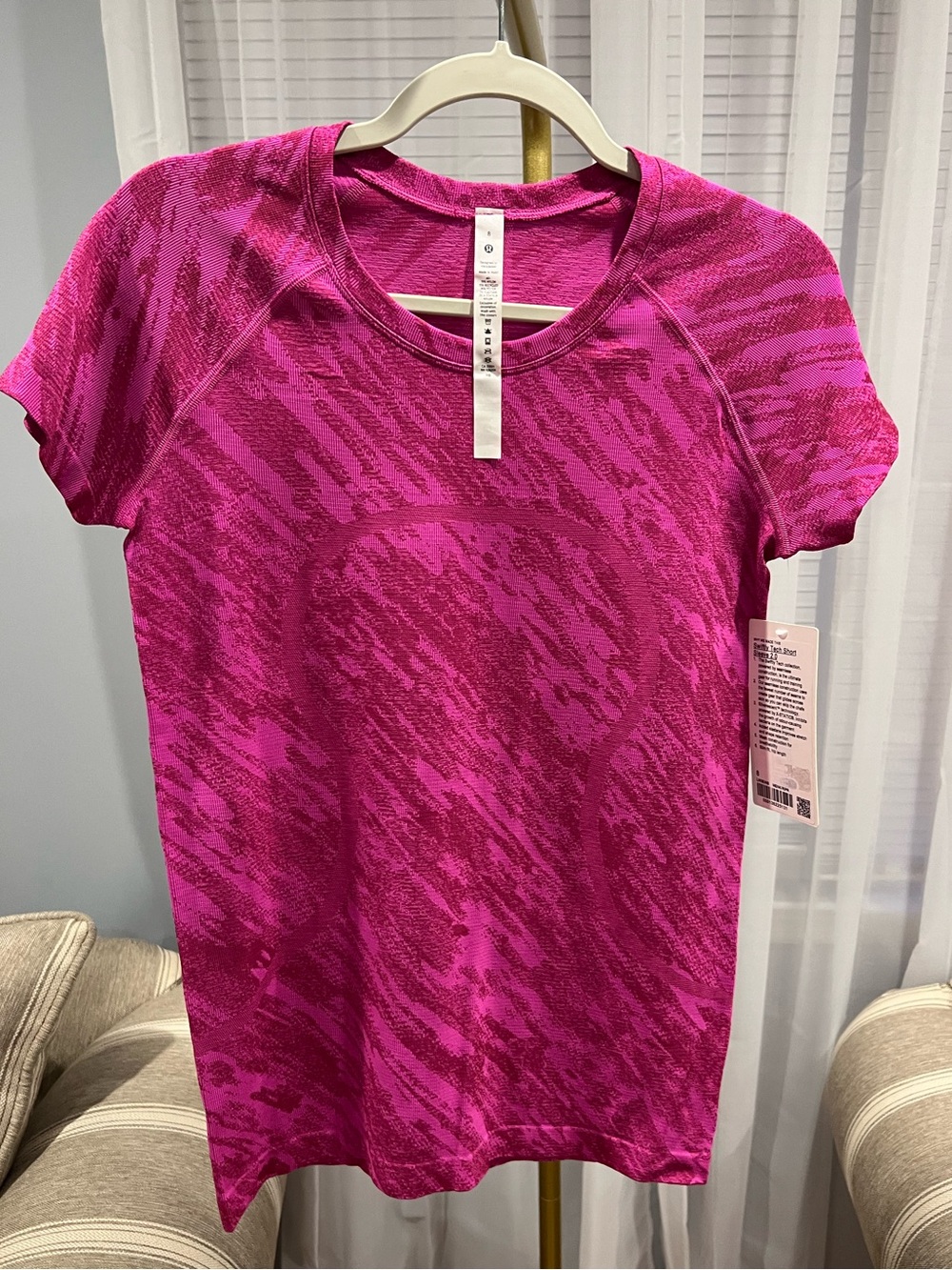 NWT LULULEMON SWIFTLY TECH SHORT SLEEVE 2.0